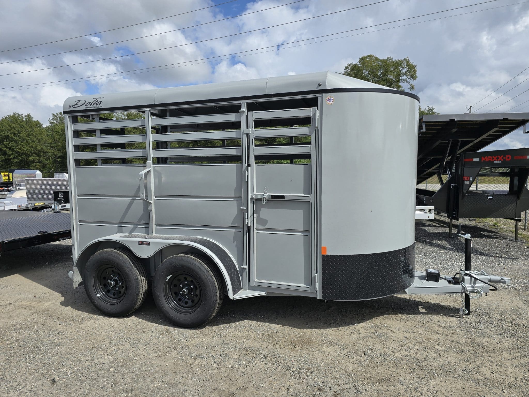 6x12 Horse Trailer